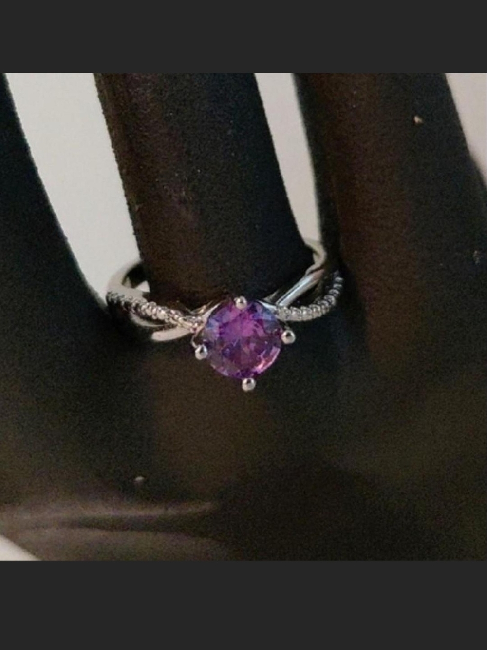Source Unknown Silver Ring with Purple Round Gemstone